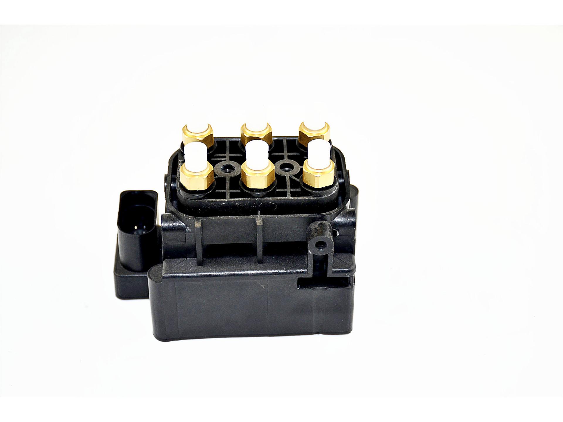 Клапан пневмоподвески Porsche Cayenne, Panamera & Macan 95535890300 Other