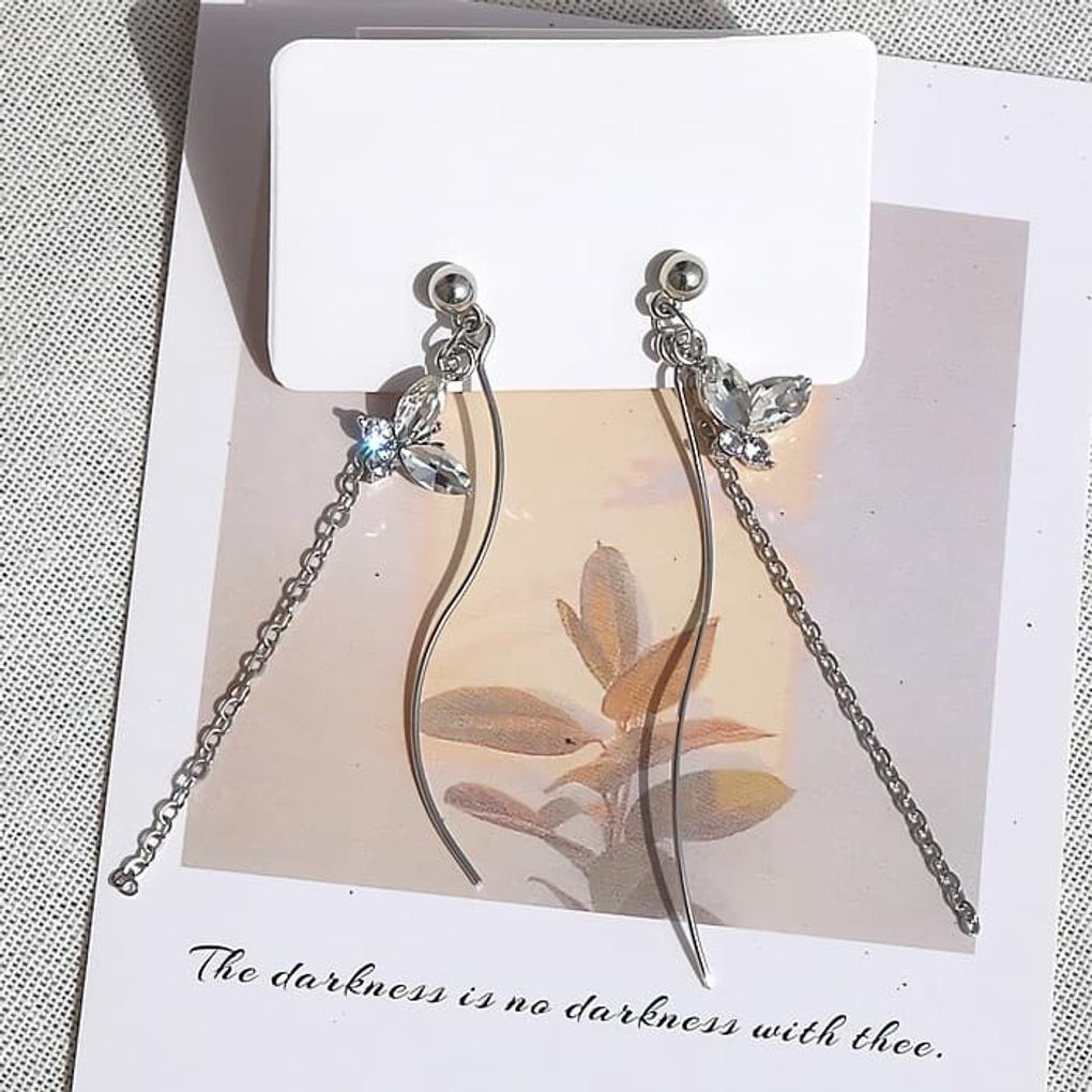 

Silver Needle Long Earrings, Chain, Daily Wave Butterfly Silver
