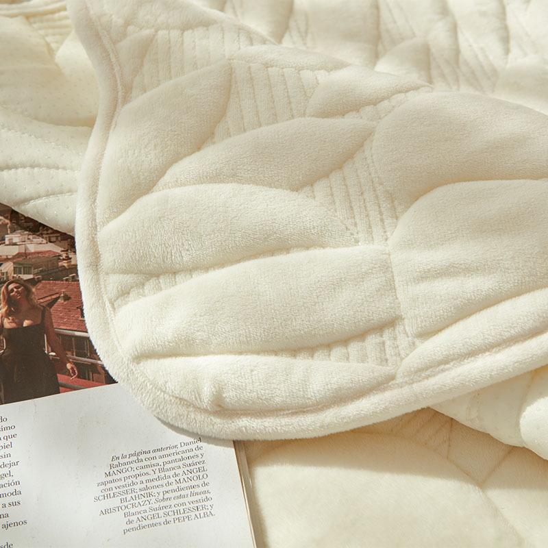 INS Cream Style Fresh Sofa Cushion Plush Non-Slip Leather Sofa Cover Fabric Nordic Sofa Cloth Autumn and Winter