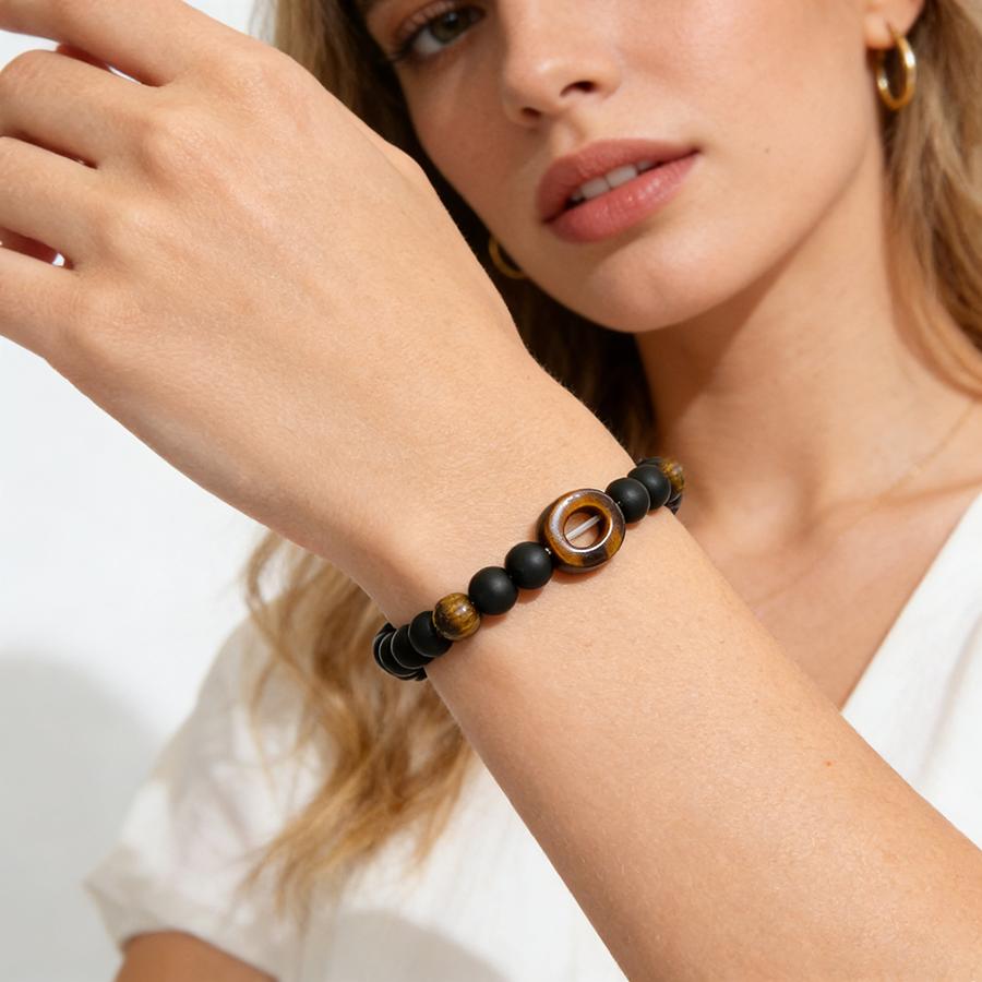 Minimalist Black Matte Stone Beaded Bracelet with Amethyst Circle Charm Elastic Stretch Bracelet for Women Daily Casual Jewelry
