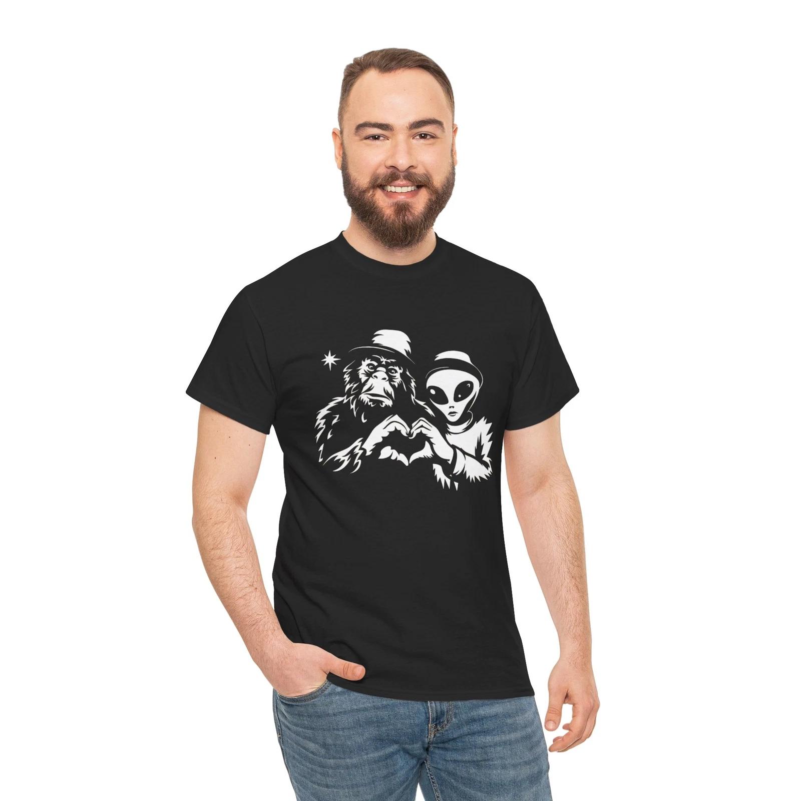 Funny T-Shirt - Bigfoot and Alien Heart Hands Shirt 4XL
