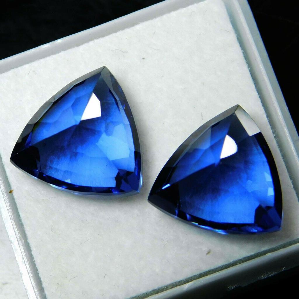 Natural Blue Tanzanite Loose Gemstone Trillion Shape 16 Ct for Jewelry Making and Gem Collections