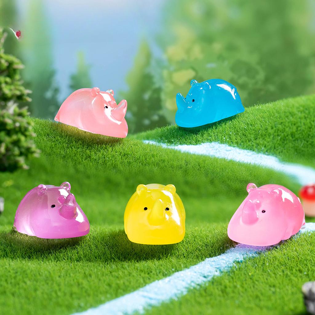 Moss Micro-landscape Glow-in-the-dark Rhinoceros Animal Ornament Gardening DIY Landscaping Accessories Desktop Ornament