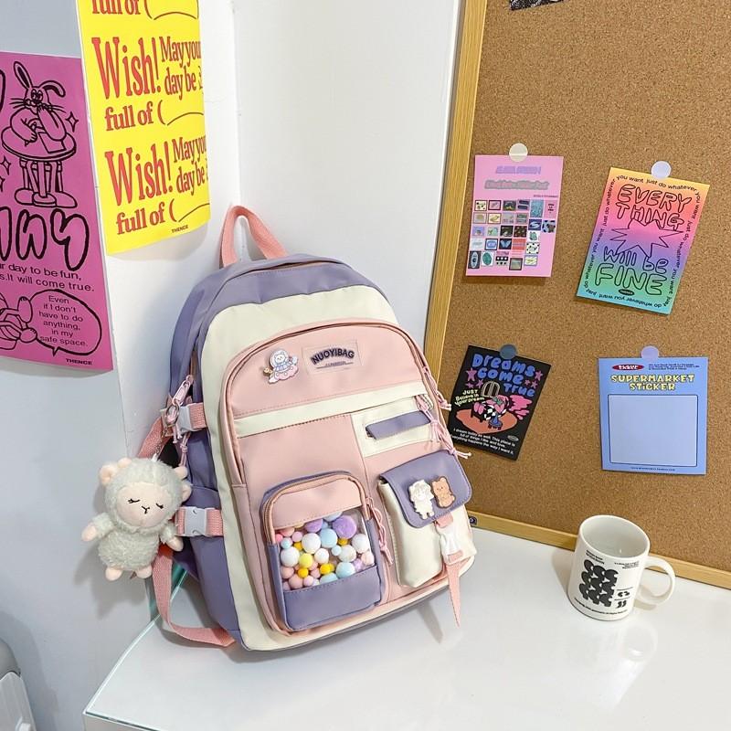 Zaino Studente Color Block alla Moda Con Ciondolo Palla Colorata e Spilla Decorativa Per Viaggi Casual e Uso Quotidiano