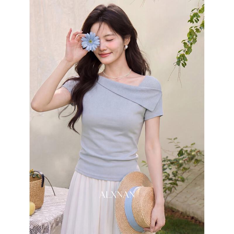 

Women s Light Blue Knit Short Sleeve T-shirt S
