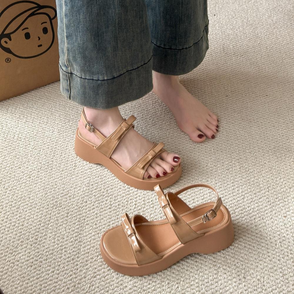 2025 Sandals Bow Shoes Clogs With Heel Open Toe Increasing Height New Retro Thick Summer Girls Peep Gladiator Scandals Rome