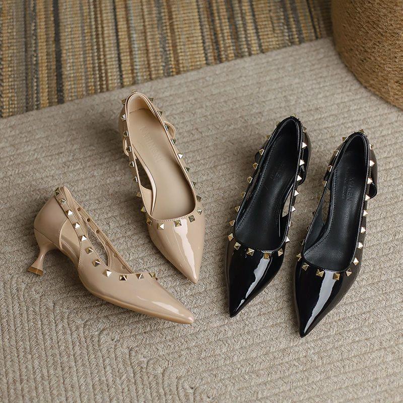 Side hollow high heels women's summer stiletto rivet high heels middle heel pointed head small heel short heel nude single shoes
