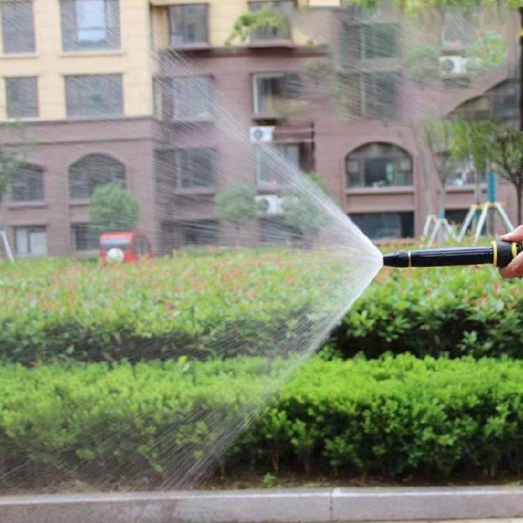 Efficient High Pressure Water Spray Nozzle With Comfortable Grip For Long Term Use In Gardens