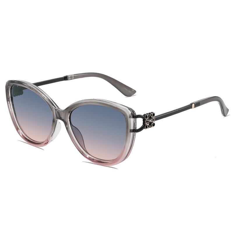 Women's Retro Cat Eye UV Protection Sunglasses with Metal Temple Hollow-out Design