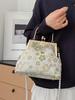 2026 Embroidered Clasp Shell Bag: Niche Design Evening Chain Shoulder & Crossbody Bag for Women