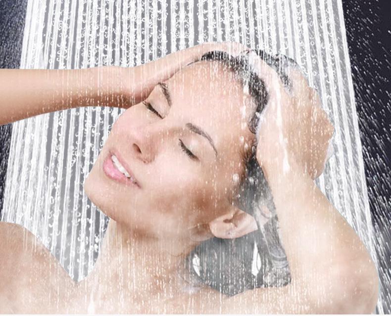 Ultra Pressurized Rain Shower Head with Built-in Water Heater for Enhanced Bathing Experience