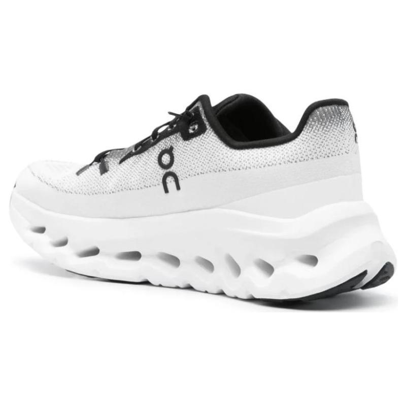 Cloudtilt Wmns On 'Black Ivory' Women's Sneakers 3WE10051430