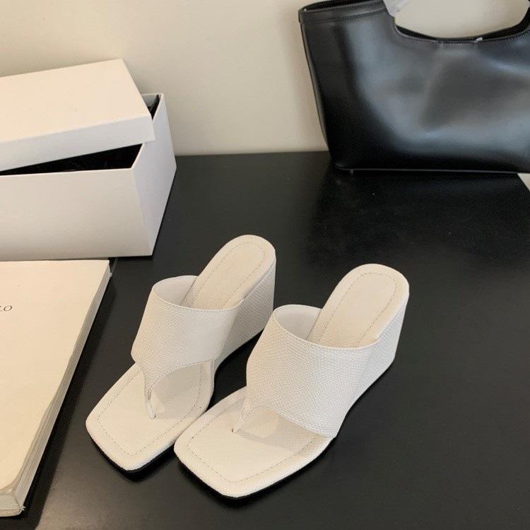 Open-toed wedged flip-flops shoes women's shoes wear 2025 summer high-heeled square-head French sandals