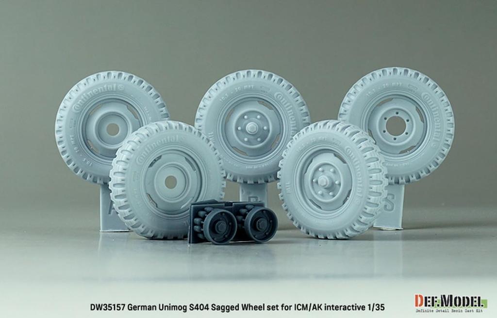 Diff Model 1/35 Scale Modern German Unimog S404 Weight-Deforming Tire Set (for AK Interactive/ICM) Plastic Model Kit Parts DW35157