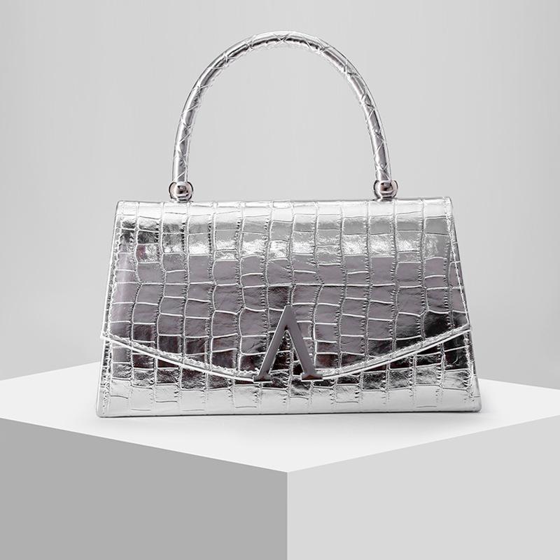 New fashion dinner bag clutch bag evening bag wedding bag chain bag wedding season versatile dress