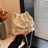 Genți de umăr pentru femei Geantă tip găleată cu lanț de perle Geantă crossbody versatilă la modă pentru femei Genți de designer Poșetă și genți de mână