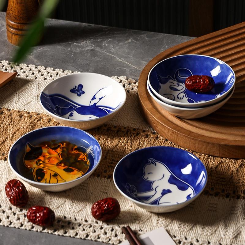 4 STÜCKE Saucengerichte im japanischen Stil Sushi-Teller Geschirr Keramik Dessert Kreative niedlichen Cartoon Glückskatze Muster Wassertropfenform Teller