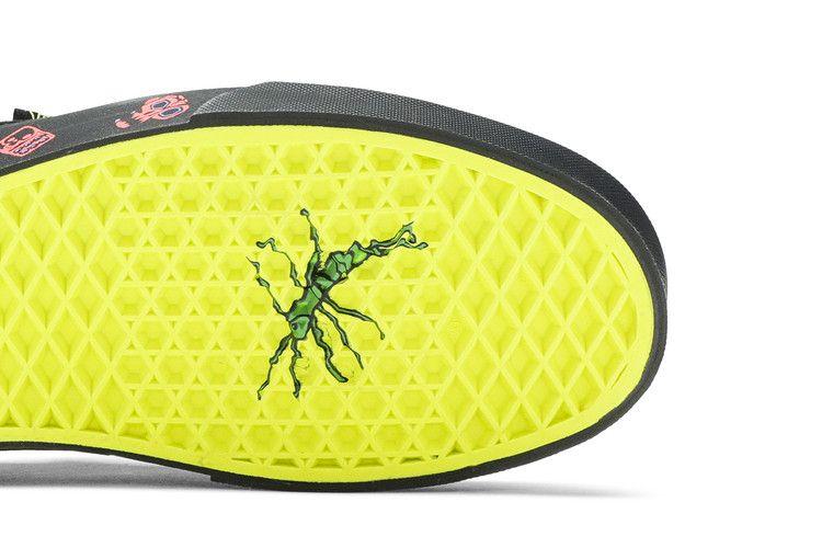 Vans Classic Slip-On The Nightmare Before Christmas Oogie Boogie