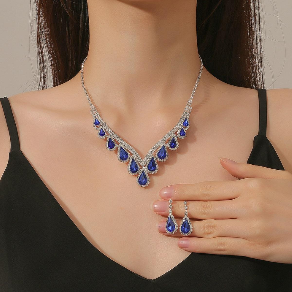 

Ladies light luxury style geometric water droplet set necklace, earrings, daily wear holiday gifts