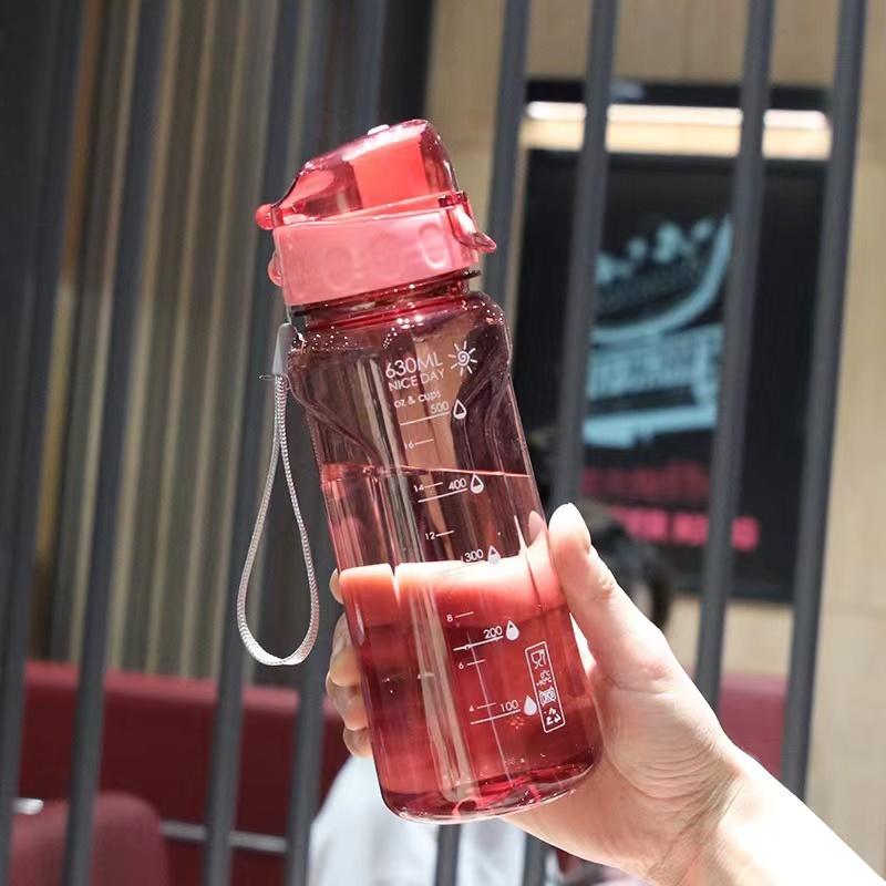 630ml Household Supplies Plastic Water Cup Food Grade Silicone Mug Couple Water Bottle 601-700ml красный