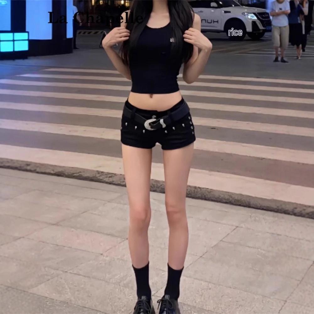 Women's Low-Waist Black Denim Rivet Shorts - 2026 Summer A-Line Trend