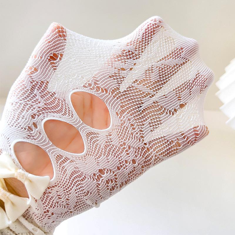 Ladies Summer Thin Sweet Bow Hollow Lace Lace Mid Tube Pile Socks