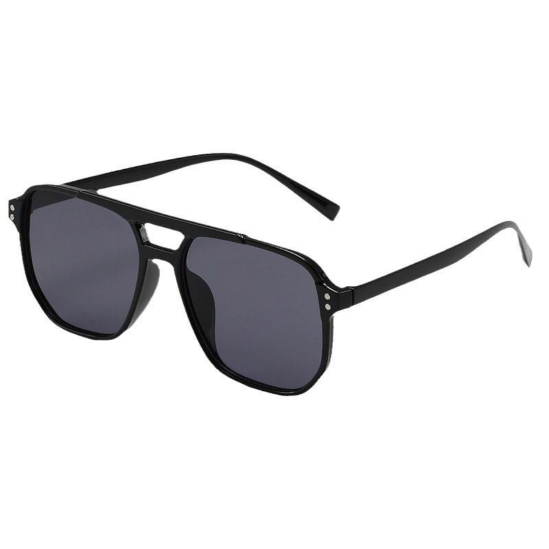 Retro Double-Bridge Sunglasses with Large Ocean Lenses - Fashionable and Simple Design