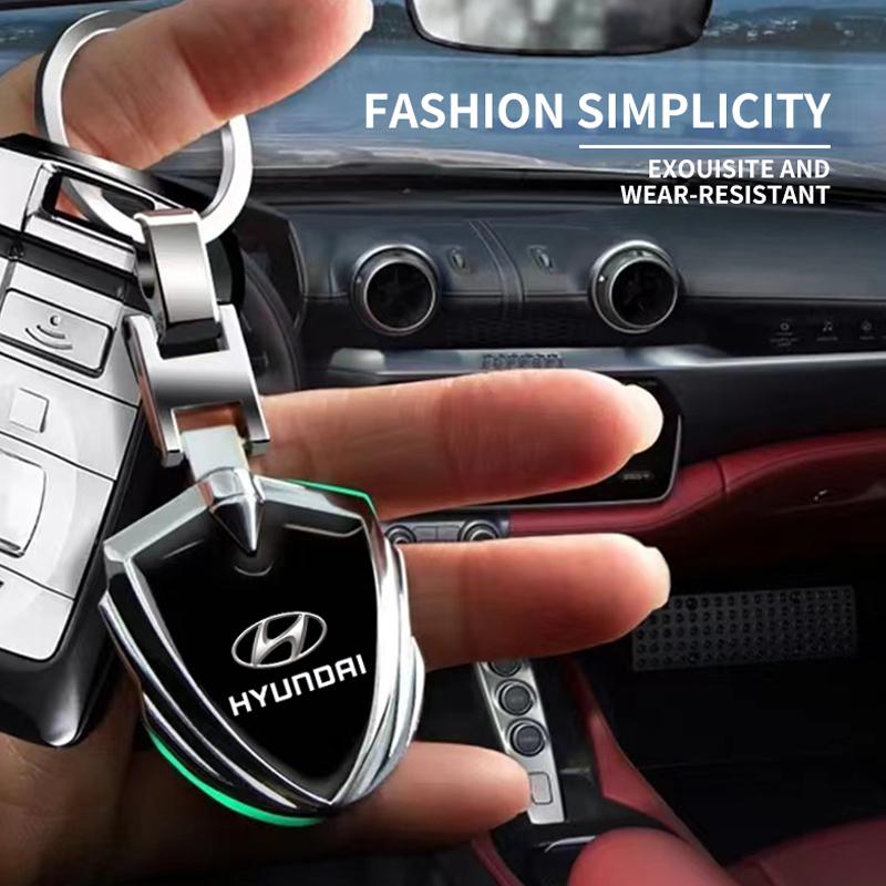 1Pcs Car Emblem Stying Metal Key Rings Shield Shaped Keychain For Hyundai Accent AMICA Aslan Azera DYNASTY Elantra Equus Galloper