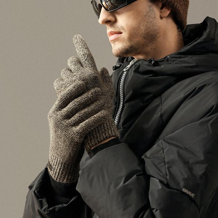Knitted gloves for men and women autumn and winter warm for outdoor cycling windproof and cold proof touch screen woolen gloves