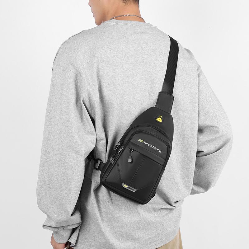 Men's Chest Bag Large Capacity Commuter Shoulder Bag Water-repellent Business Travel Crossbody Bag