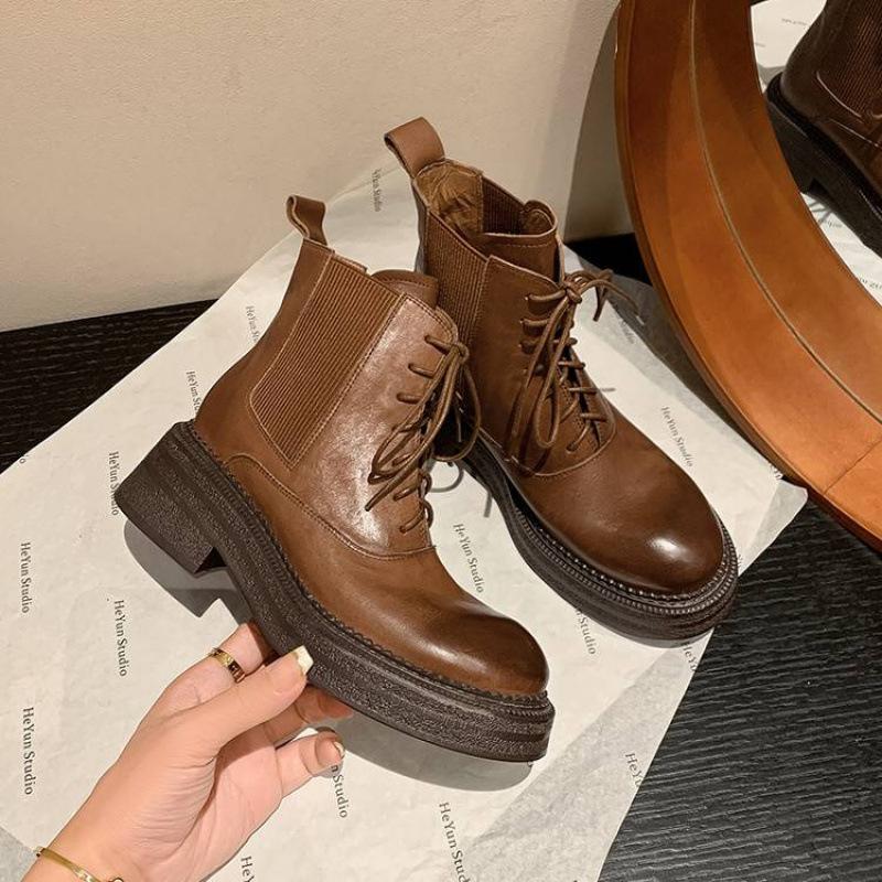 New women's leather boots medium heel large size women's boots lace-up medium heel leather Martin boots autumn and winter cowhide low boots women