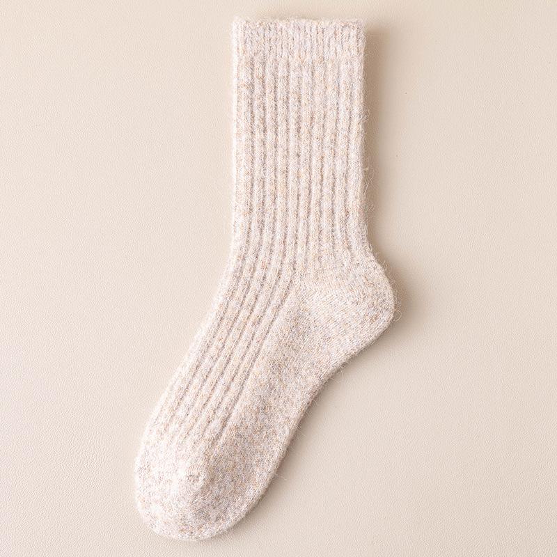 Women's Wool Cashmere Mid-Calf Socks, Thickened & Warm for Autumn/Winter, Non-Bulky, Ideal for Postpartum Care.