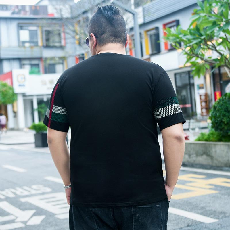 Мужская летняя футболка больших размеров с короткими рукавами и v-образным вырезом — фото 4