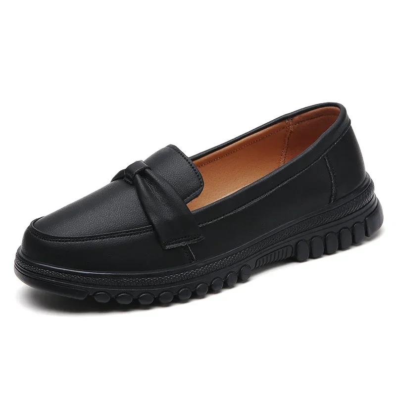 Women Slip On Flat Comfortable Moccasins Fashion Round Toe Genuine Leather Casual Shoes Mother Anti-Slip Soft Bean Nurse Shoes