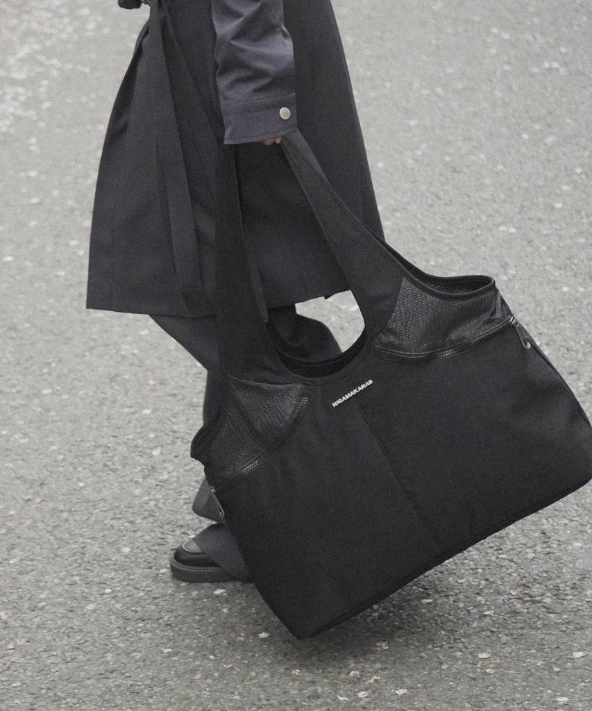 Iugamakaras Nylon Shopper Bag (Black)