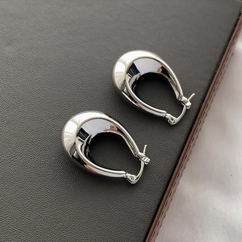 Elegant Minimalist Teardrop Earrings with Versatile Appeal 1pair