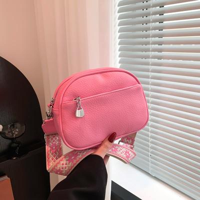 Women's Small Bag Women's 2025 Summer New Versatile Shoulder Messenger Bag Retro Fashion Textured Saddle Bag
