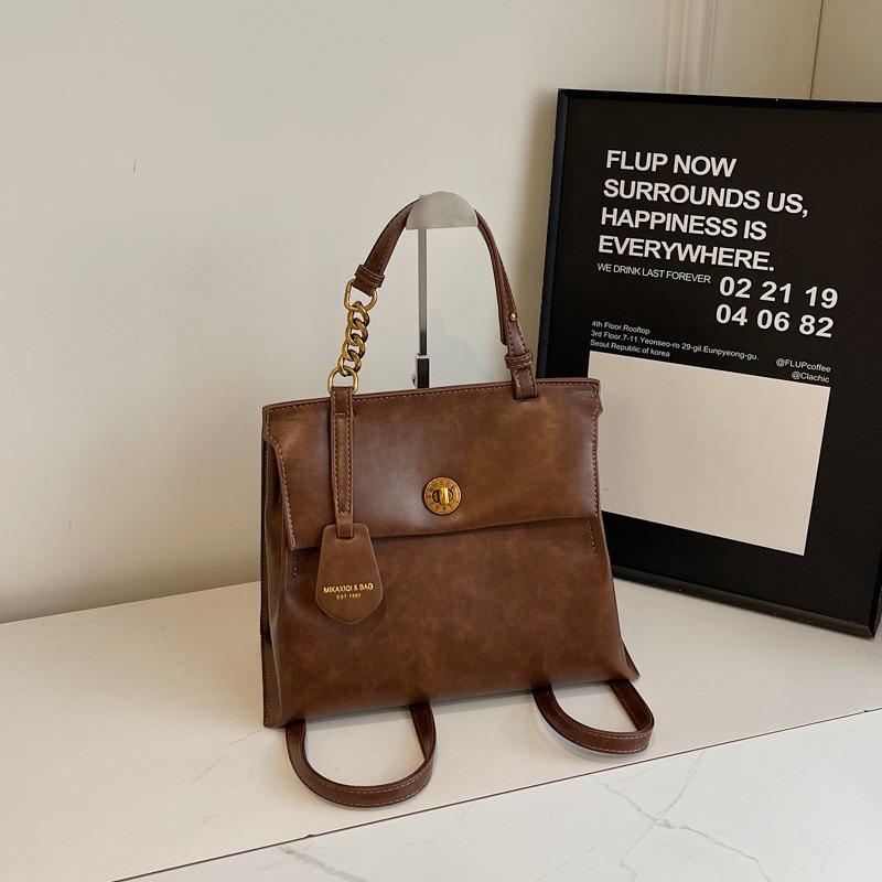 Premium Texture Retro Backpack Women's Autumn and Winter New Versatile Student Backpack Portable Commuter Bag Messenger Bag