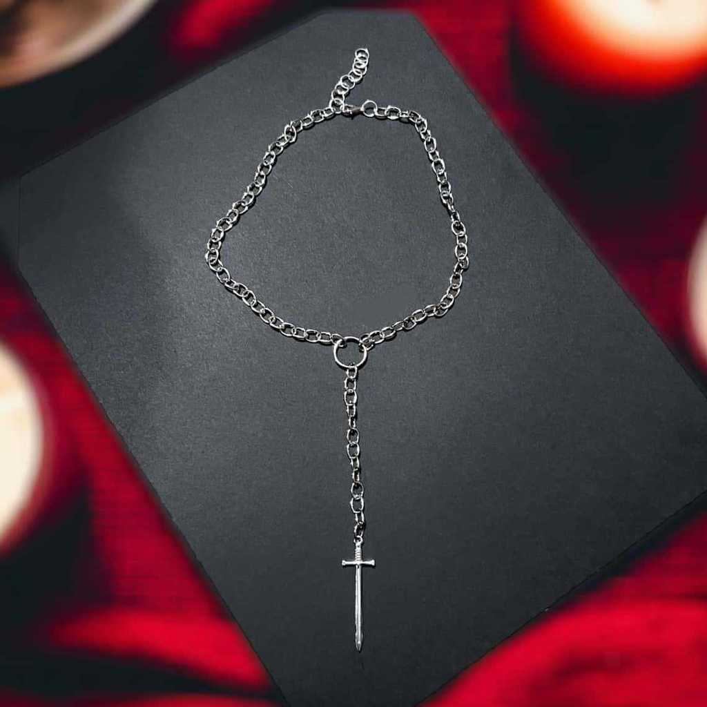 Gothic Dagger Pendant Chain Jewelry For Women With Zinc Alloy Charm