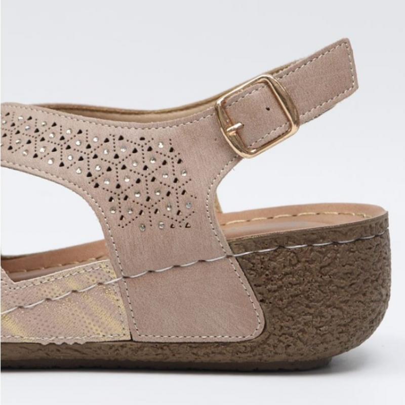 Melting Brown Women Wedge Heel Sandals Punching Strap Vacation Sandals