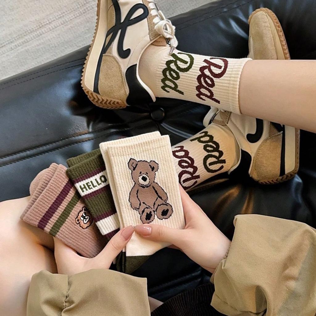 2 Pairs Spotted Leopard Print Women's Socks Fashion Mid-Tube Socks for Girls Novelty Animal Pattern Japanese Style Spring Summer