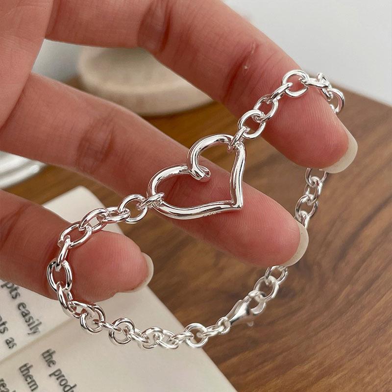 Summer Korean & Japanese Style Hollow Heart Bracelet - Light Luxury, Versatile Hand Jewelry