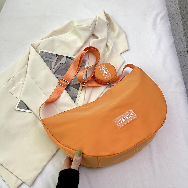 Nylon cloth large-capacity fashion casual bag 2025 summer new shoulder messenger bag simple dumpling bag