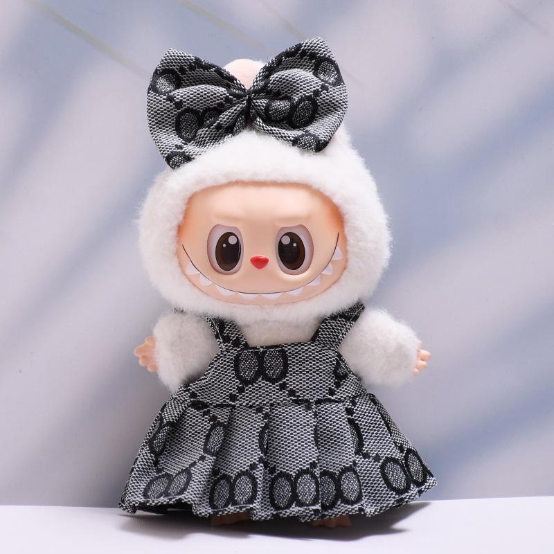 

Для мини-куклы Лабубу роскошная одежда, брюки на подтяжках, набор шляпы, Лабубу сидящий, вечеринка, бант, повязка на голову, платье, наряд, одежда, аксессуар