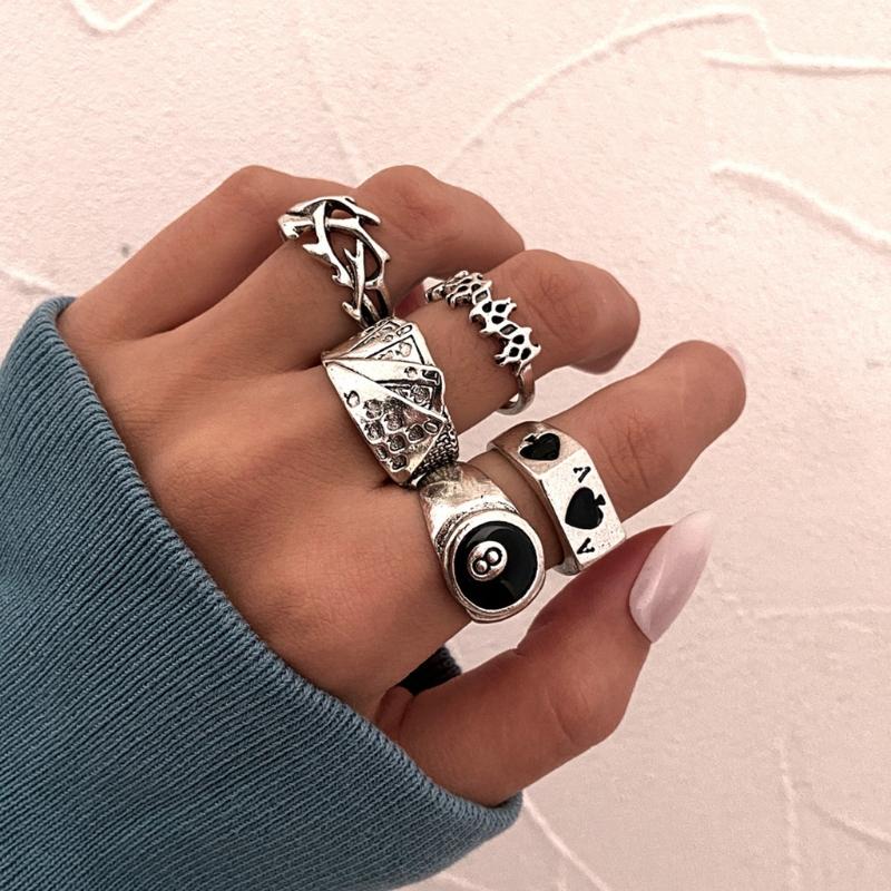 5 Pieces Punk Poker Billiards Rings for Women Funny Goth Hip Hop Retro Fashion Male Couple Birthday Festival Jewelry