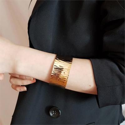 Women's Wide Bold Bangle Gorgeous Bracelet (9565693)