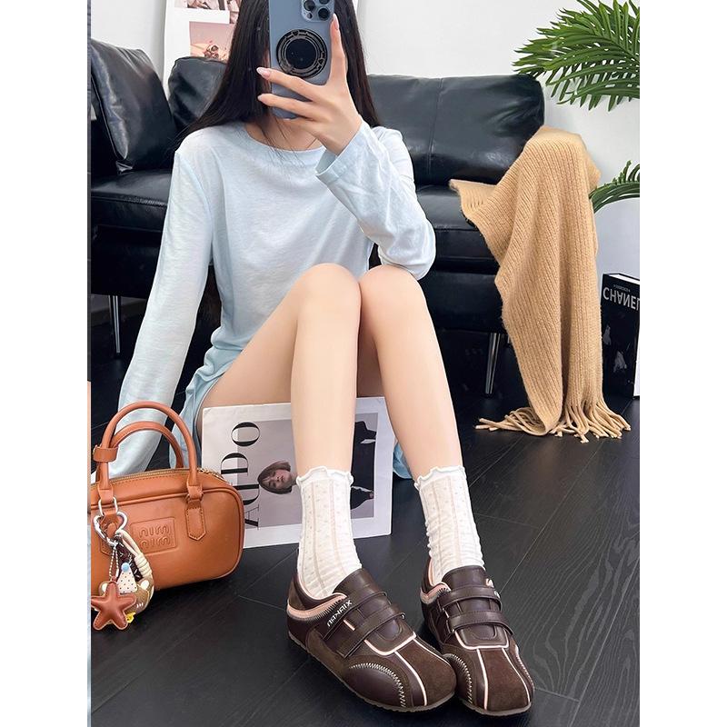 Modische vielseitige lässige moralische Trainingsschuhe für Damen 2025 Herbst neue dicksohlige erhöhende Sportarten rutschfest bequem atmungsaktiv Board-Schuhe