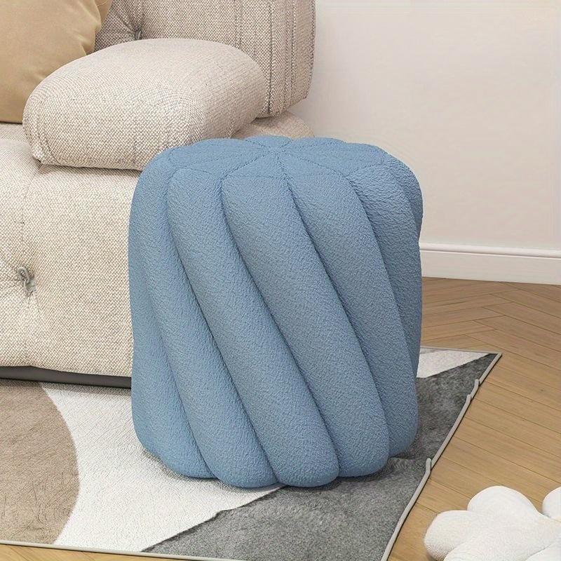 Soft Faux Fur Fluffy Vanity Chair Round Stool Wooden Makeup Stool for Girls Bedroom Living Room Home Nail Salon Seat StylishCozy