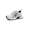 Anpassade silverfärgade CD-bokstav låga sneakers för dam 2025 vår nya tjocksulade höjdökande mesh dad-skor för dam