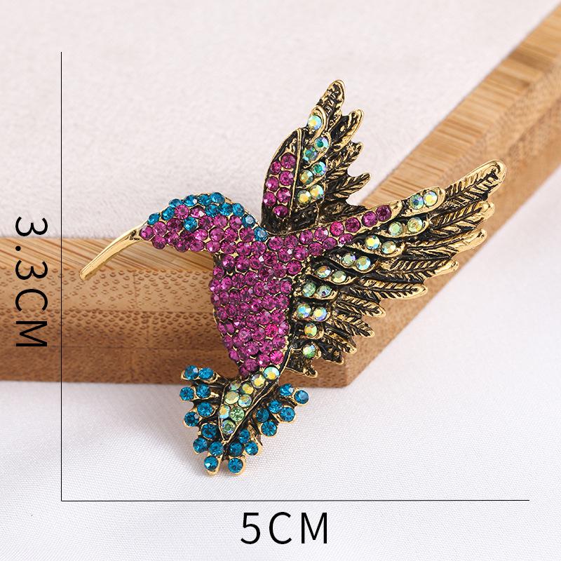 Hummingbird Crystal Rhinestone Brooch: Elegant Alloy Pin for Clothing Accessories